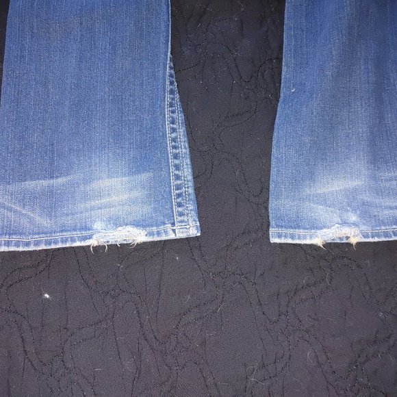 Rock Revival Jeans - Picture 5 of 5
